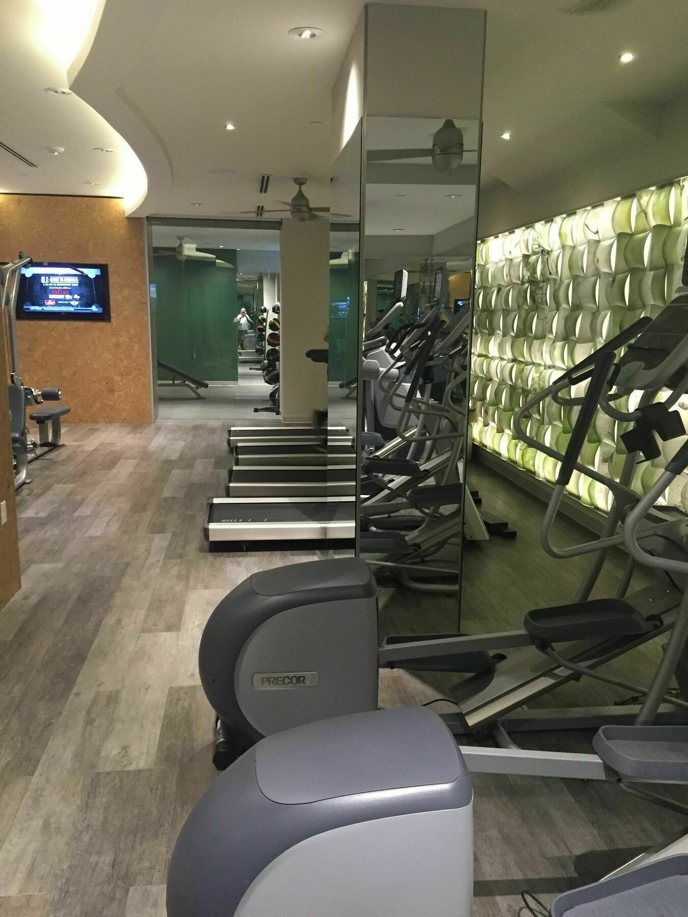 Executive Apartments At The Tellus Arlington Bagian luar foto